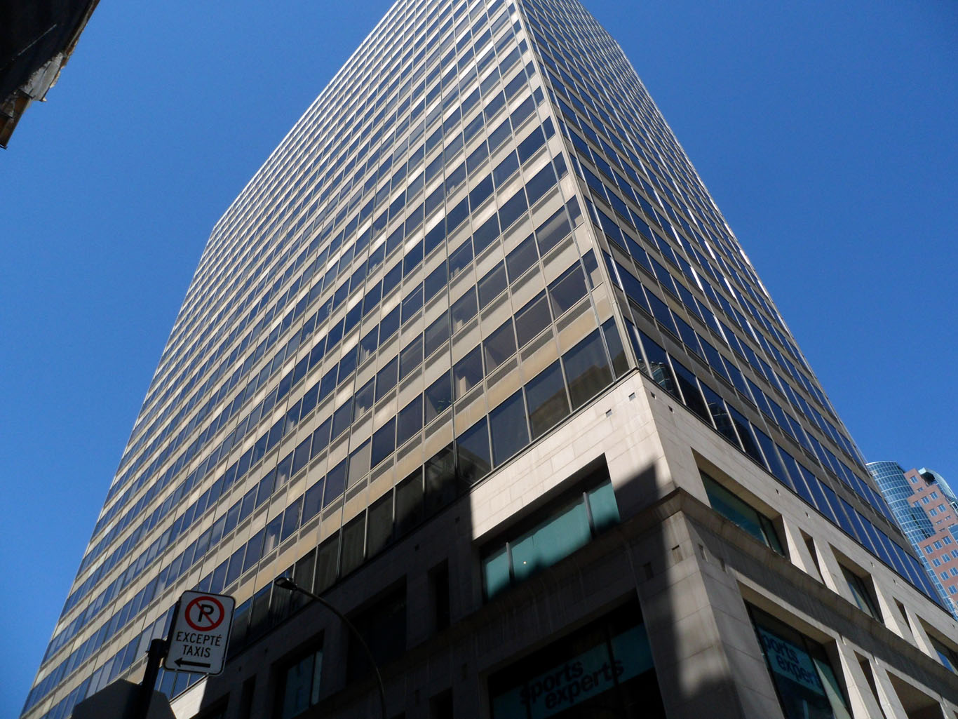 Regus - 1200 McGill College